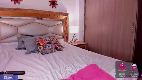 Snapshot of kimberly_sha chatting on 09.25.25 kimberly shaw online show from 09.25.25