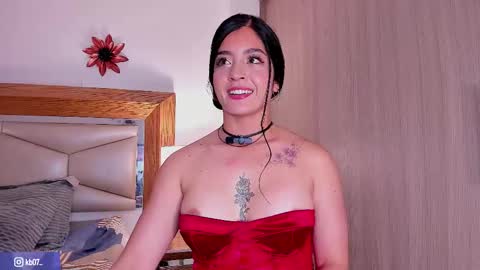 Snapshot of kimberly_sha chatting on 10.10.25 kimberly shaw online show from 10.10.25