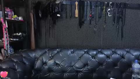  KIMBERLY SWAN  online show from 09.21.25