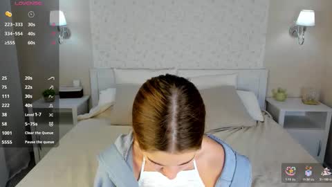 Snapshot of kimberly_taylory chatting on 10.23.25 Jennifer online show from 10.23.25