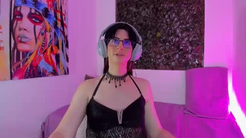 Snapshot of kimberly_thonson chatting on 02.21.25 kimberly_thonson online show from 02.21.25