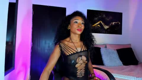 Snapshot of kimberlybanks2 chatting on 02.20.25 Kimberly Banks online show from 02.20.25