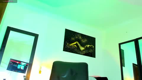 Kimberly Banks online show from 04.17.26