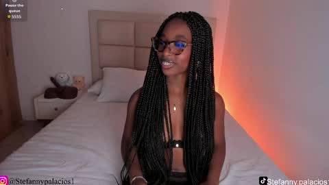 Queen Kim online show from 04.09.26