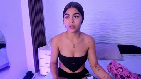 Kimberly Loren online show from 09.15.25