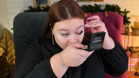 Snapshot of kimberlymaran chatting on 12.27.24 The one that you wont be able to forget online show from 12.27.24