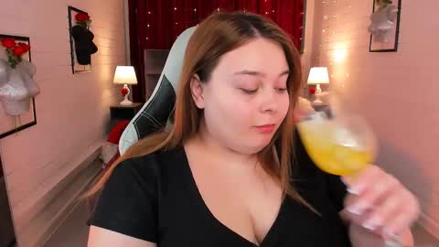 Snapshot of kimberlymaran chatting on 02.23.25 The one that you wont be able to forget online show from 02.23.25