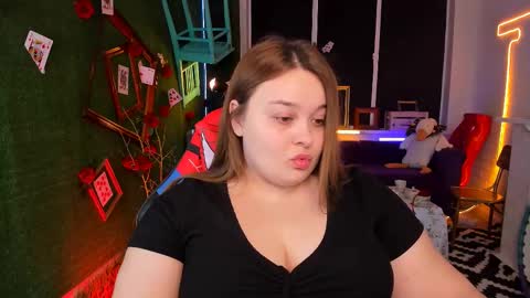 Snapshot of kimberlymaran chatting on 02.25.25 The one that you wont be able to forget online show from 02.25.25