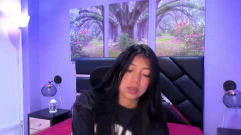 Kimberly Villalobos online show from 11.19.25