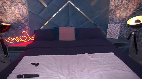 Kim online show from 10.04.25