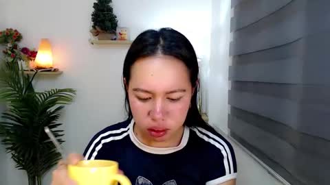 Snapshot of kimbratx chatting on 10.26.25 kimbratx online show from 10.26.25