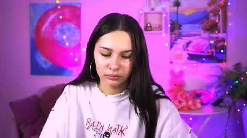 kimclarks online show from 09.15.25