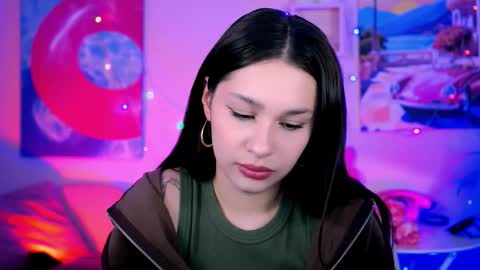 kimclarks online show from 10.04.25