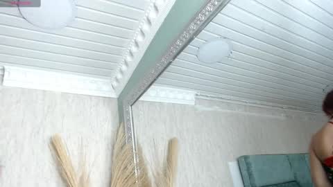 Snapshot of kimcossey chatting on 02.12.25 Kim Cossey online show from 02.12.25