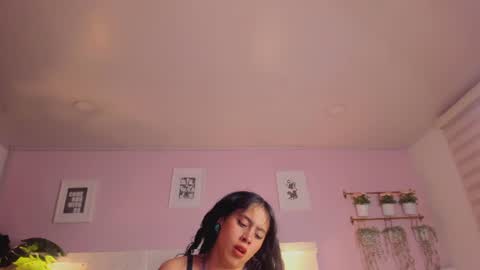 Snapshot of kimdyy_ chatting on 06.17.26 kimdyy_ online show from 06.17.26