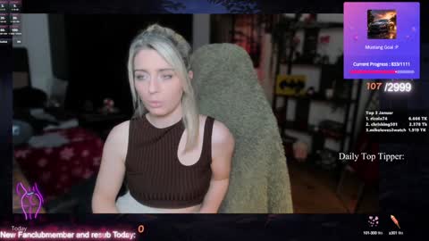 Wolfs Girl online show from 01.11.25