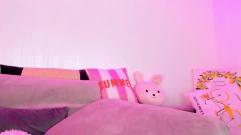 Natalie online show from 04.14.26