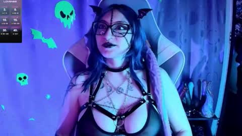   online show from 11.25.25