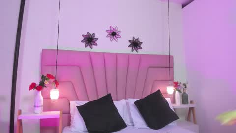 Snapshot of kimluna1 chatting on 02.24.26 kimluna1 online show from 02.24.26