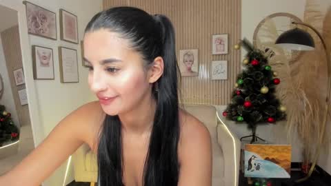 Snapshot of kimm_khalifa chatting on 12.28.24 Kim  online show from 12.28.24
