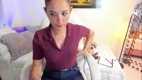 kimmberly_saenz_ online show from 09.23.25