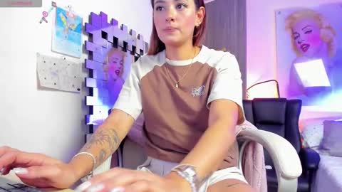 Snapshot of kimmberly_saenz_ chatting on 02.03.26 kimmberly_saenz_ online show from 02.03.26