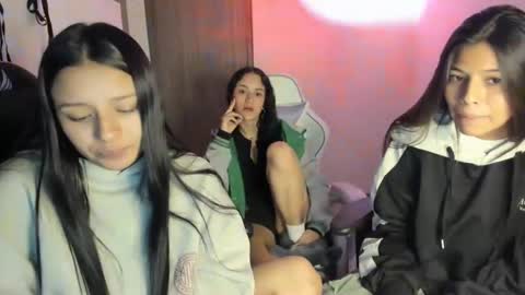 kimmi online show from 11.11.25