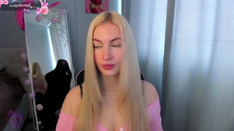 kimmy1_powell online show from 05.18.26