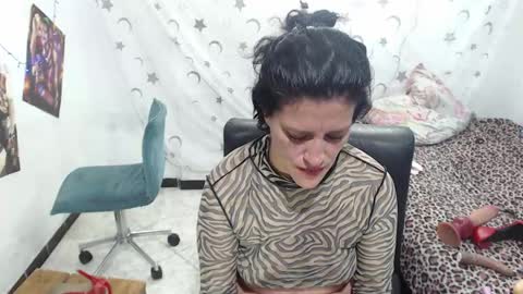 Kimmy online show from 12.31.24