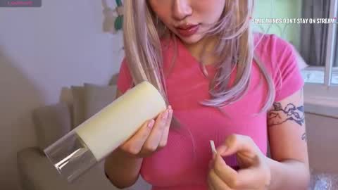 Snapshot of kimryu chatting on 02.22.26 Kim online show from 02.22.26