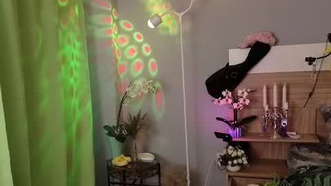 kina_ka online show from 10.12.25