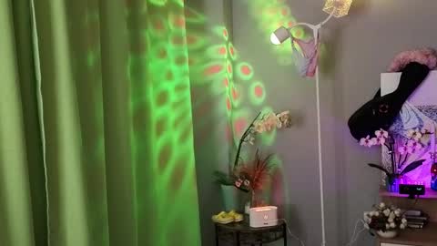 kina_ka online show from 11.08.25