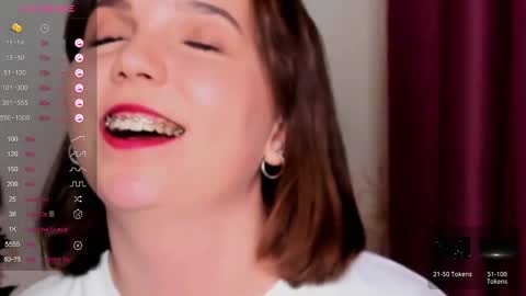 Hazel online show from 02.11.25