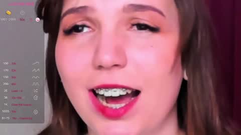 Hazel online show from 03.11.25