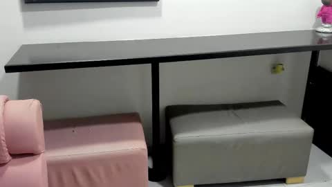 NIKKY AND MAIK online show from 10.15.25