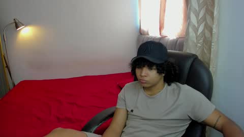 Snapshot of king_master77 chatting on 10.13.25 king_master77 online show from 10.13.25