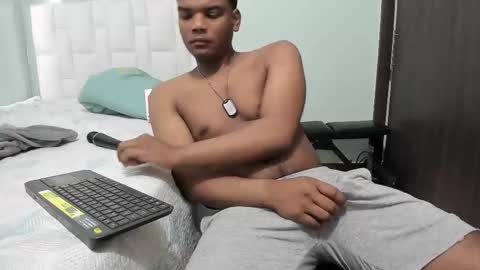 king_men2 online show from 02.15.25