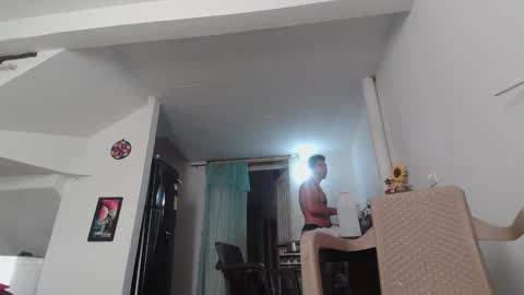 Snapshot of king_russo chatting on 10.28.25 king_russo online show from 10.28.25