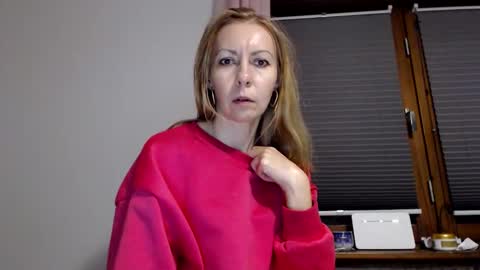 sexysexyhotwetpinkredpussy online show from 09.16.25