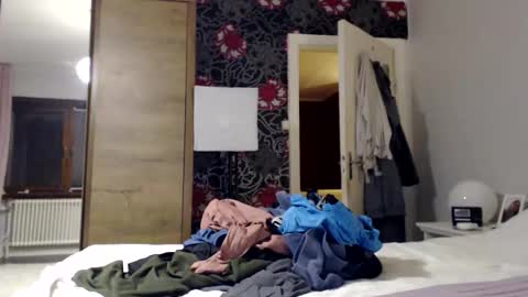 sexysexyhotwetpinkredpussy online show from 12.04.25