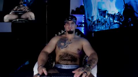 Snapshot of kingbear777 chatting on 01.12.25 King Bear online show from 01.12.25