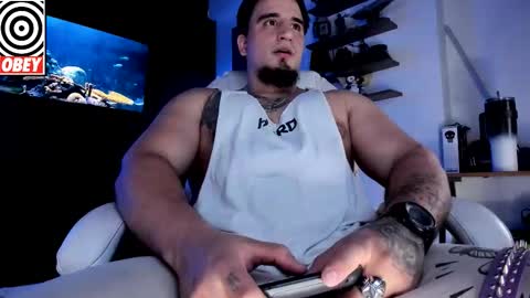 King Bear online show from 11.17.25