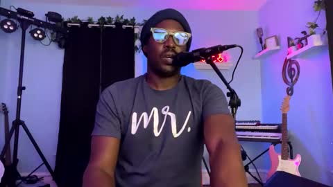 KC online show from 12.10.24