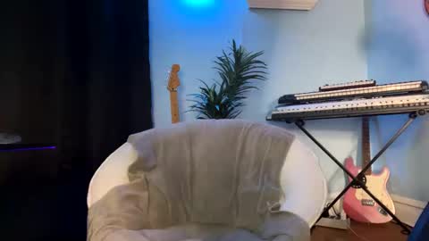 KC online show from 03.04.25