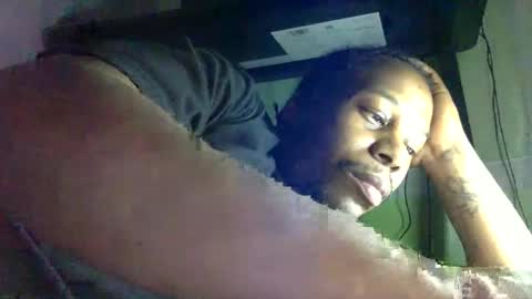 Snapshot of kinglibra420 chatting on 01.23.25 loyal fuck online show from 01.23.25