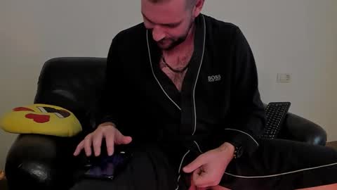 The King online show from 10.20.25