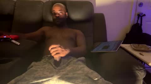 kingofkingz74 online show from 11.20.25