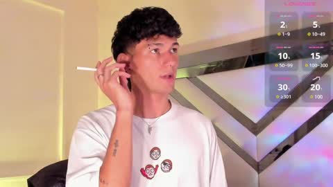  A L E X  online show from 02.04.25