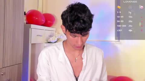  A L E X  online show from 02.15.25