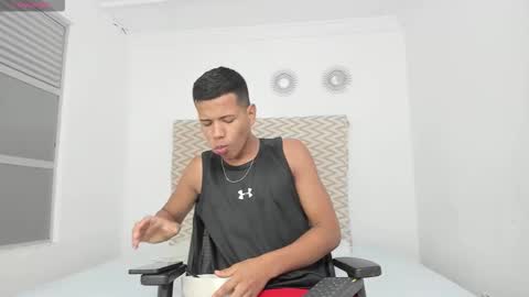 Snapshot of kingstark_ chatting on 10.17.25 sebastian online show from 10.17.25